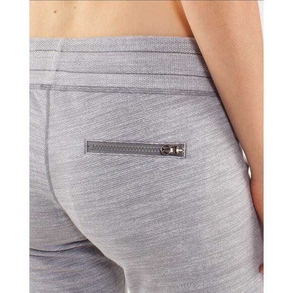 Lululemon Capri Drawstring Sz‎ 10 Tea Lounge Crop Commuter Denim White Fossil - Picture 4 of 16